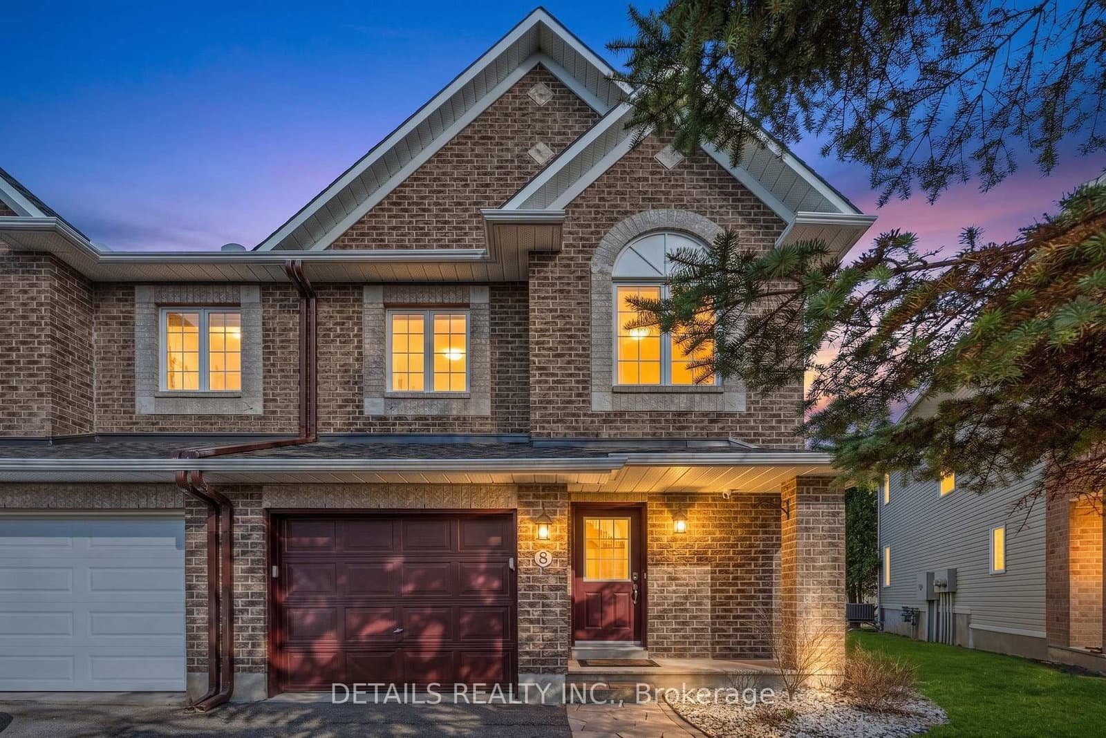 8 Wimbledon Way, Ottawa, ON