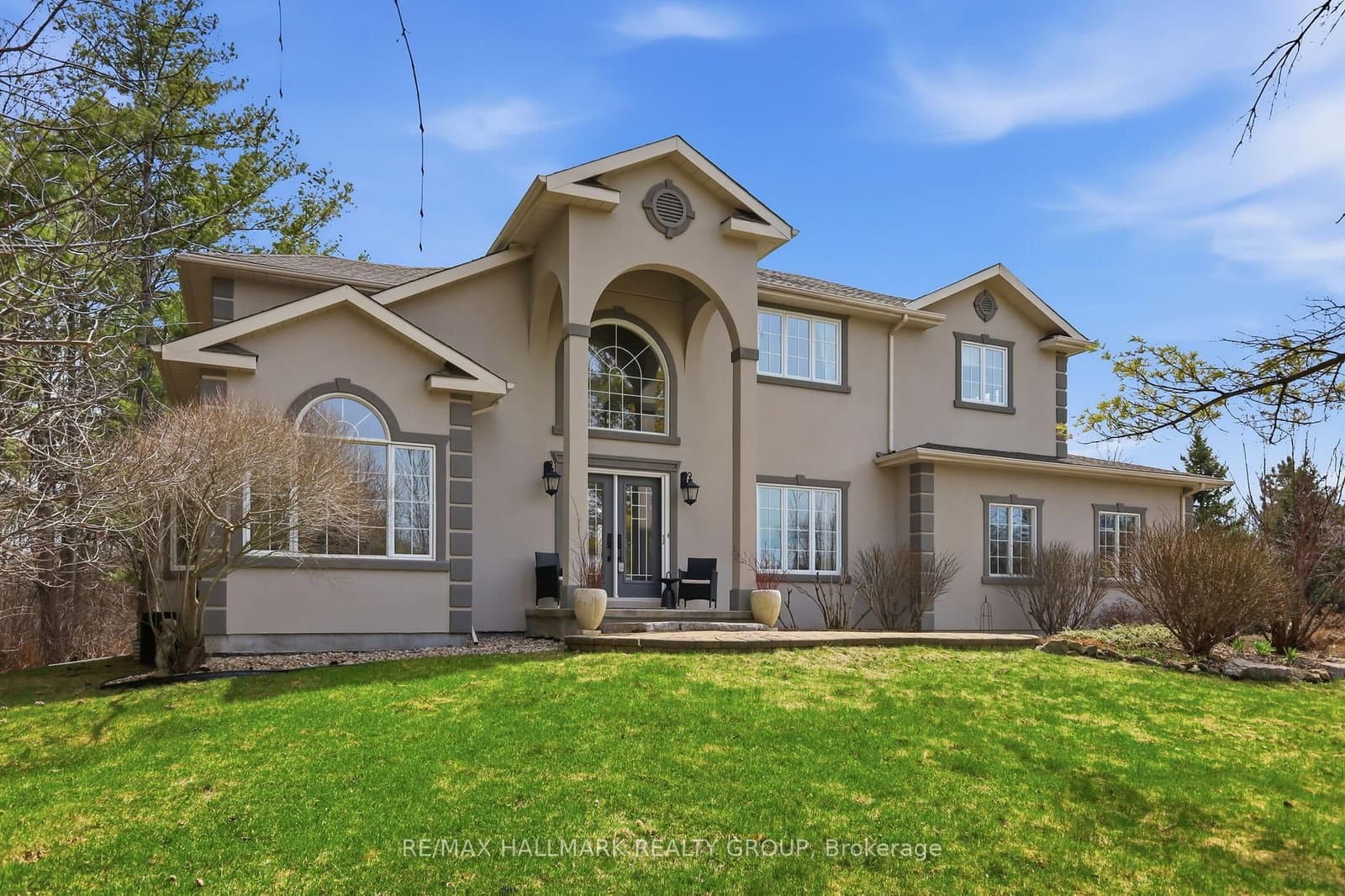 1518 Monaghan Lane, Ottawa, ON — photo 2