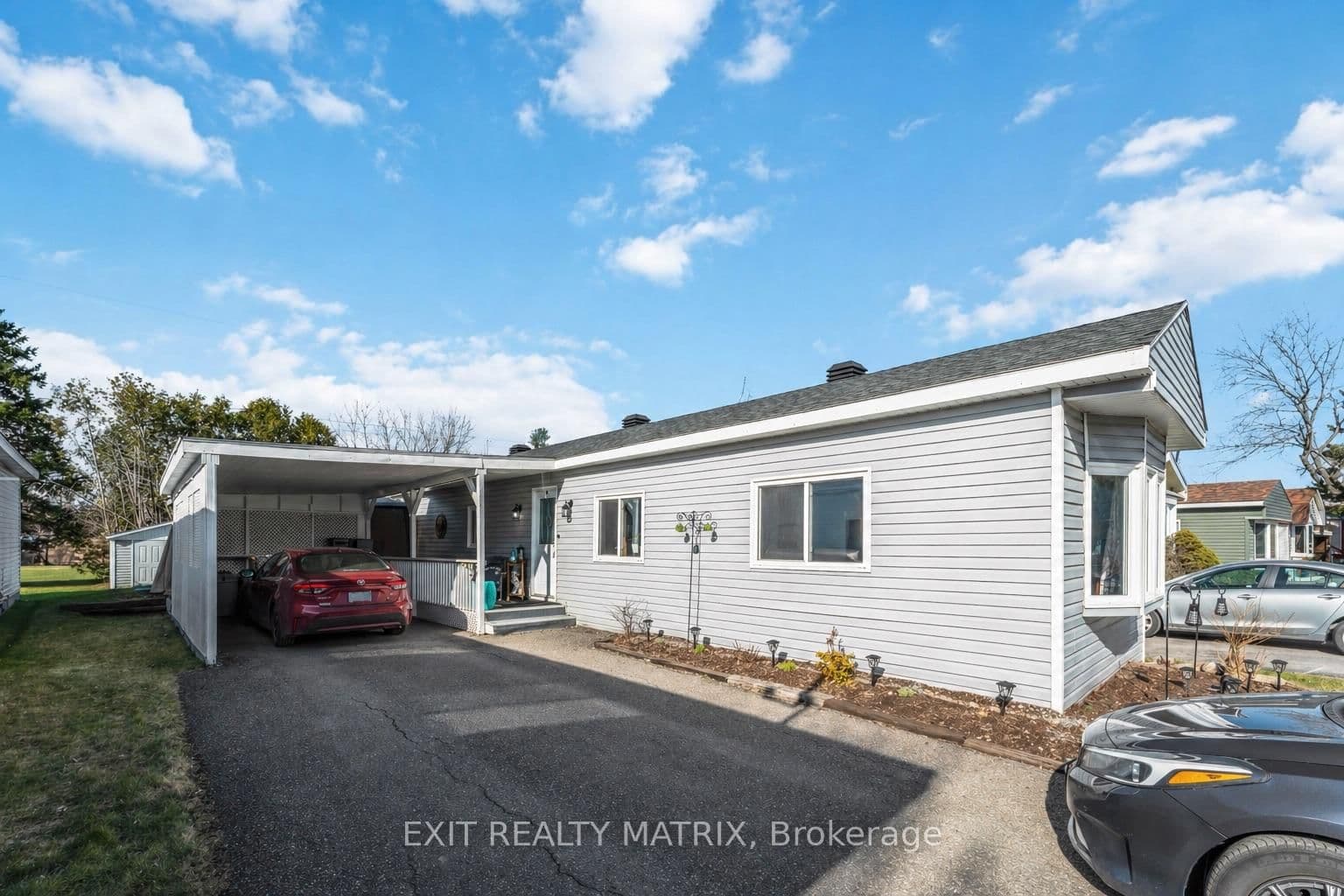 1018 Vista Barrett Private, Greely, ON