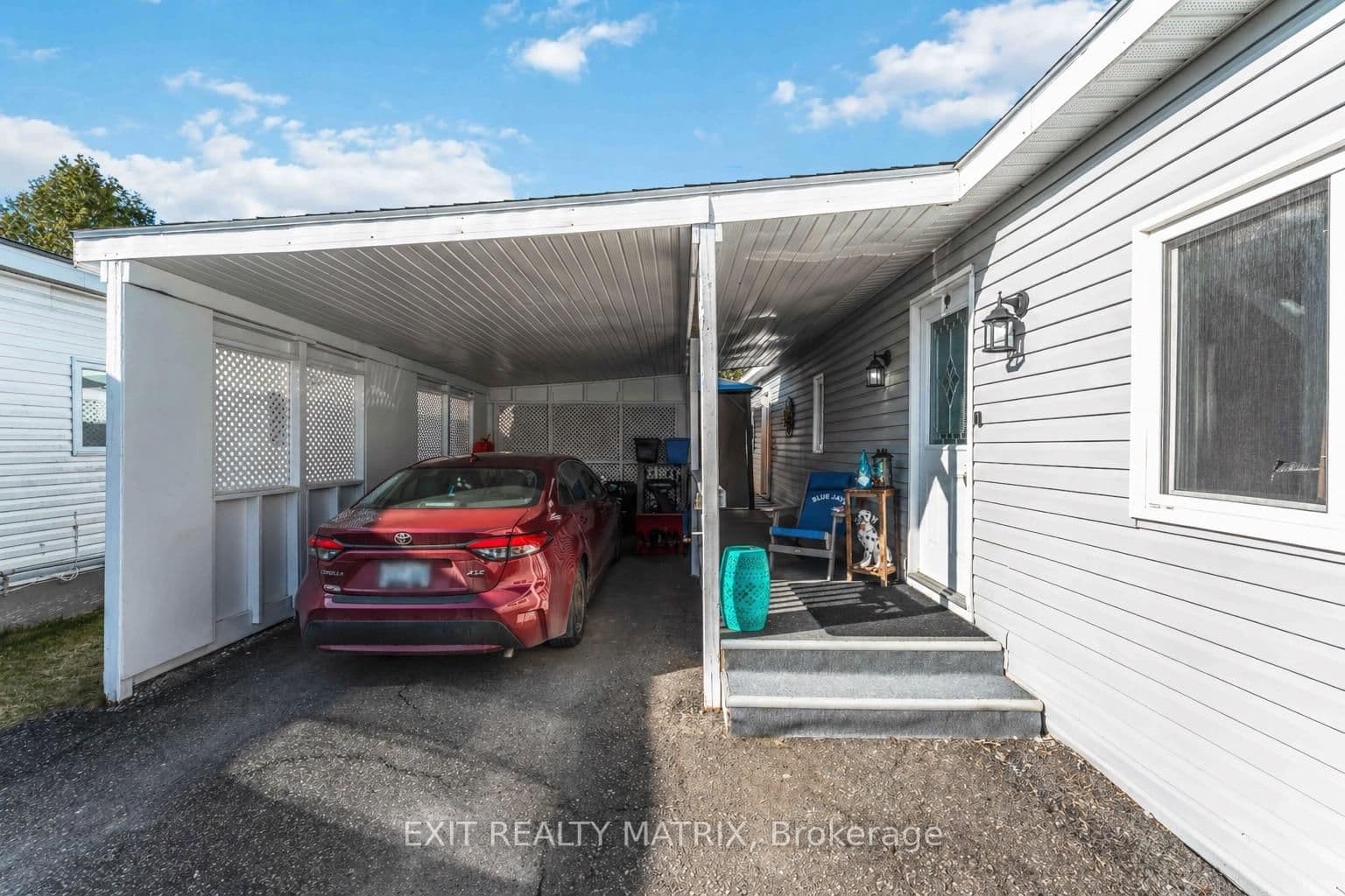 1018 Vista Barrett Private, Greely, ON — photo 2