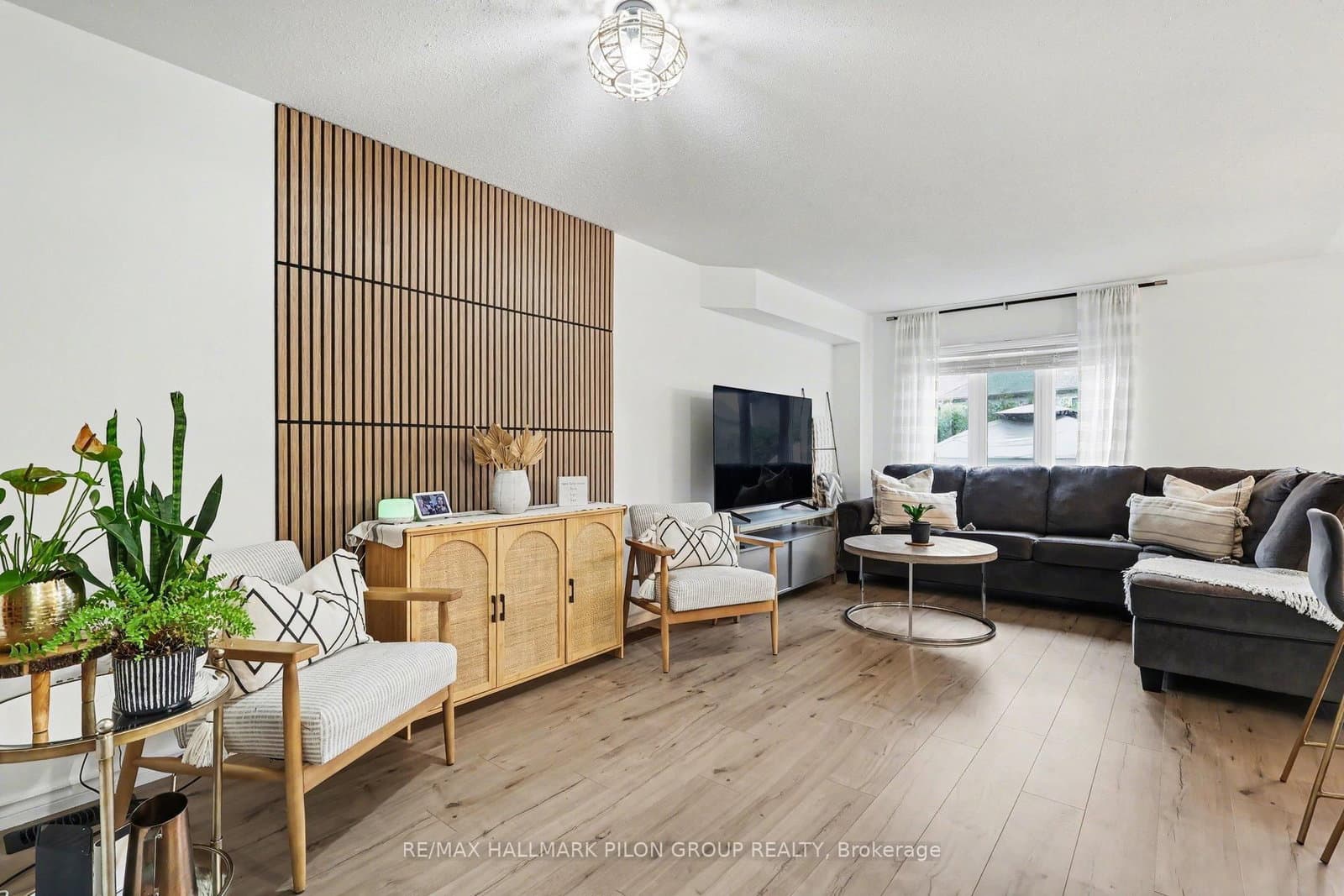 218 Rolling Meadow Crescent, Orleans, ON — photo 3