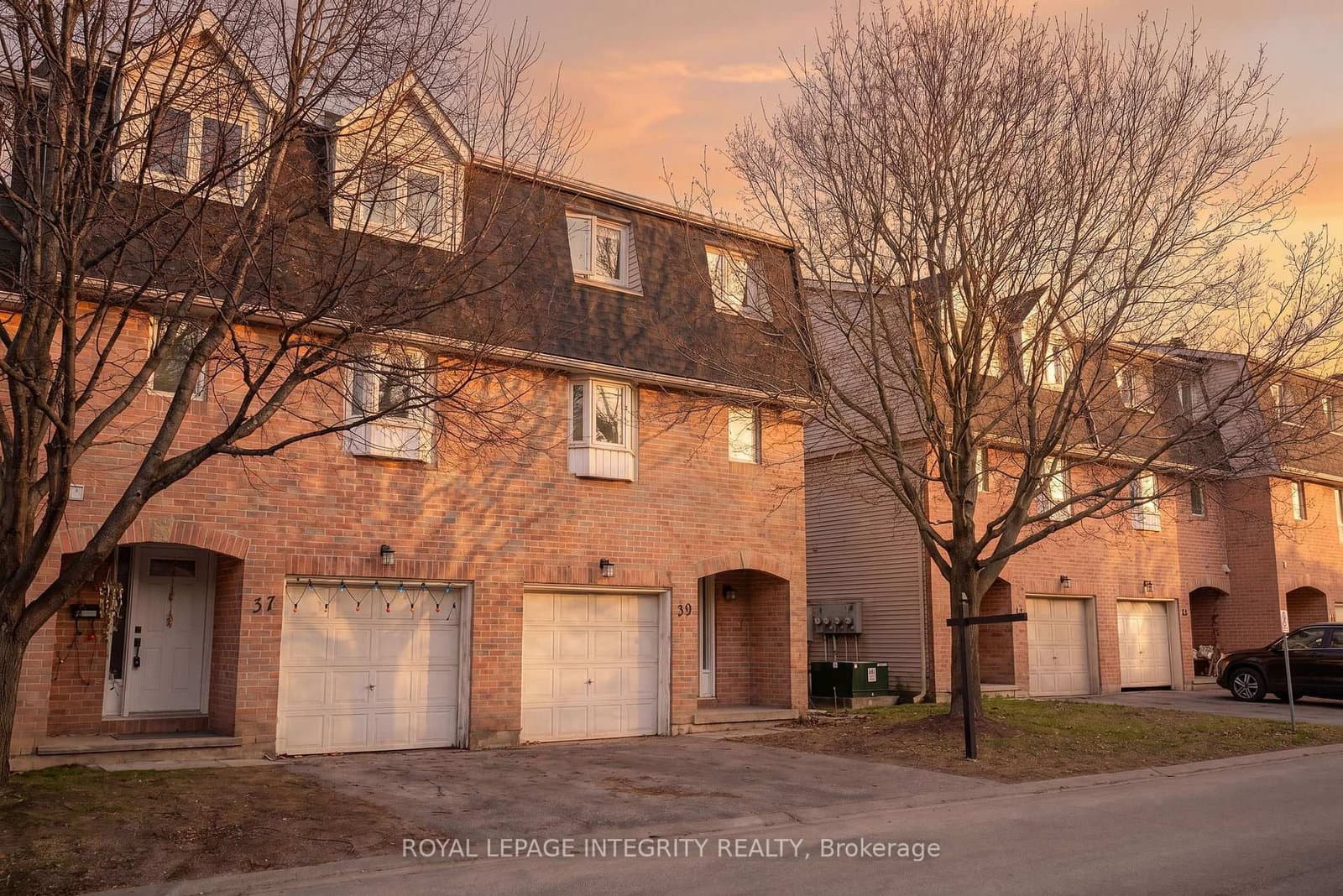 39 Lightfoot Place, Ottawa, ON