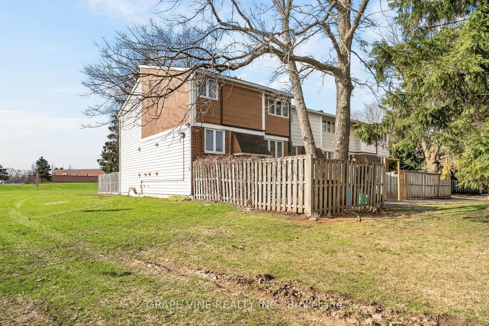 36 - 177 Salter Crescent, Ottawa, ON — photo 2