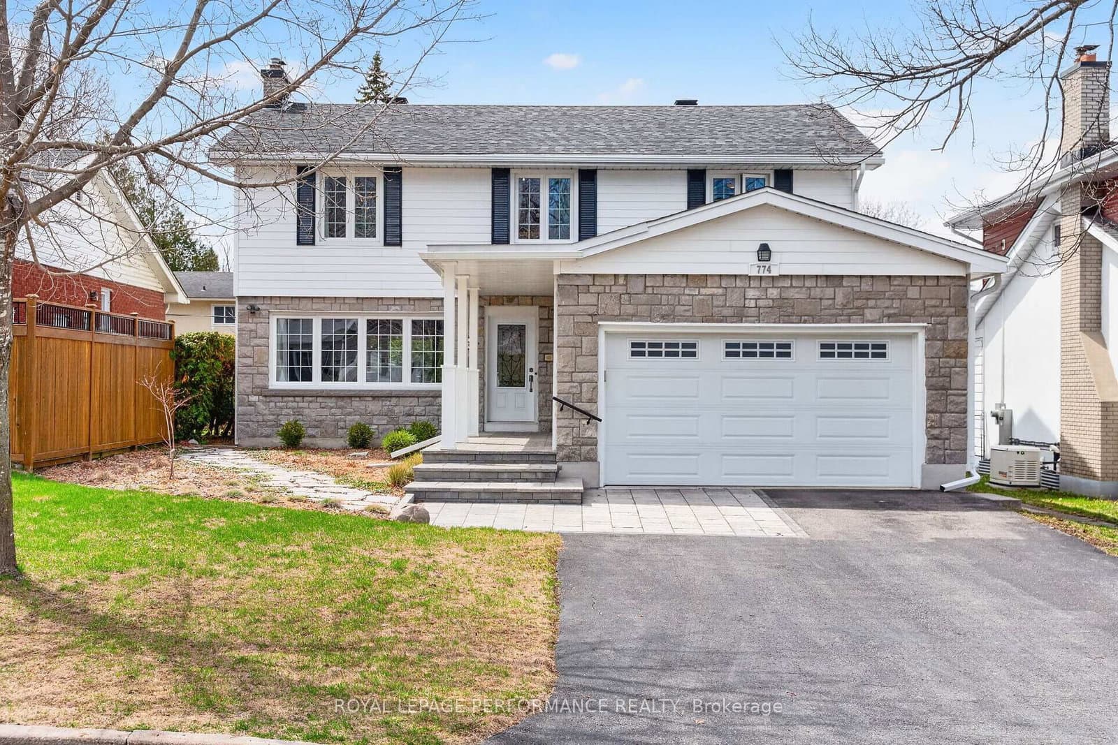 774 Manitou Drive, Ottawa, ON