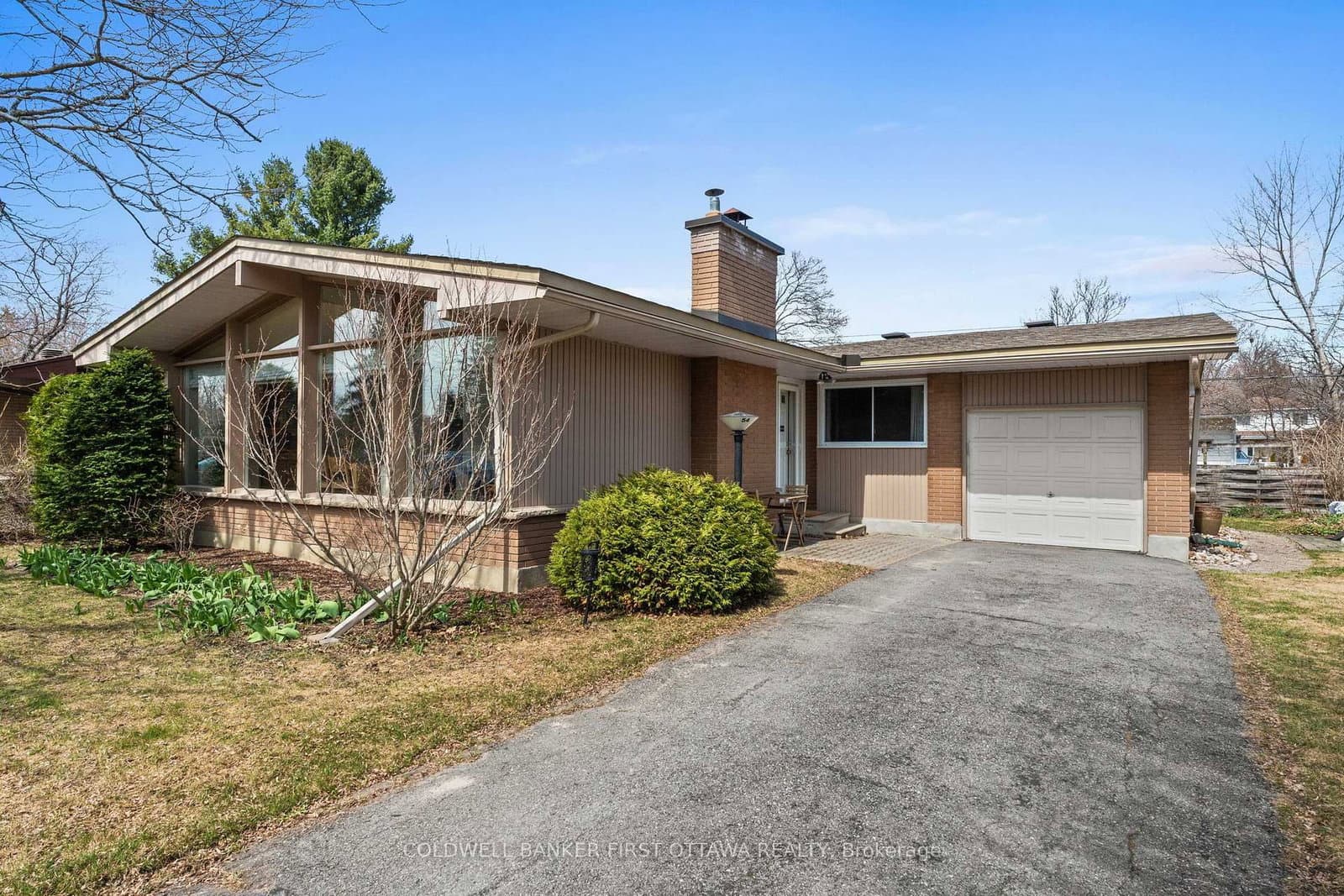 54 Evergreen Drive, Ottawa, ON — photo 2