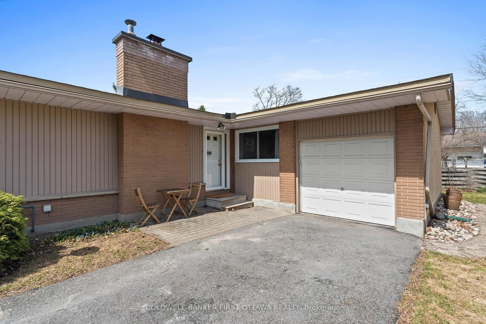 54 Evergreen Drive, Ottawa, ON — photo 3