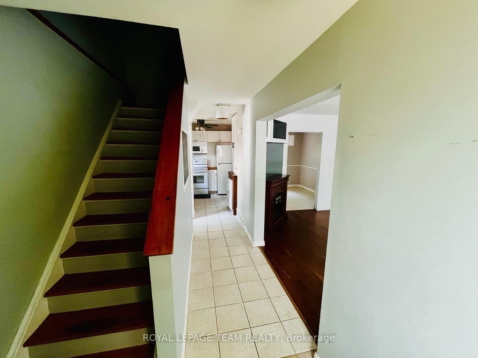 183 McElroy Drive, Kanata, ON — photo 3