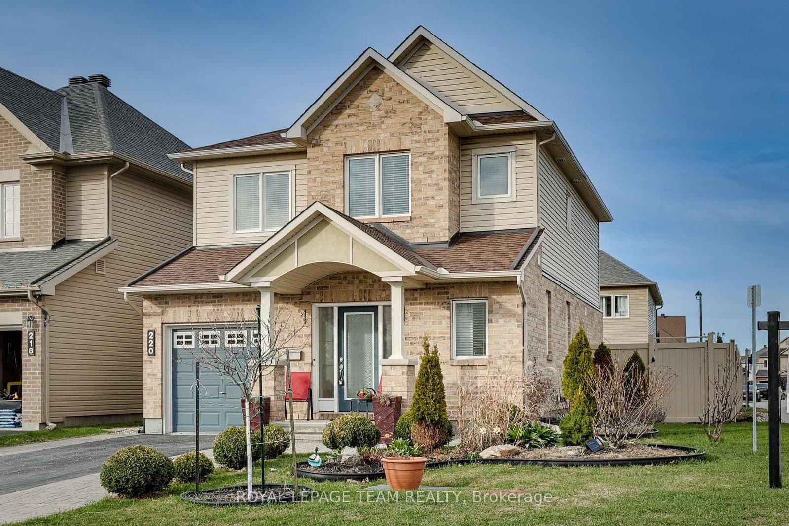 220 Mission Trail Crescent, Ottawa, ON — photo 3