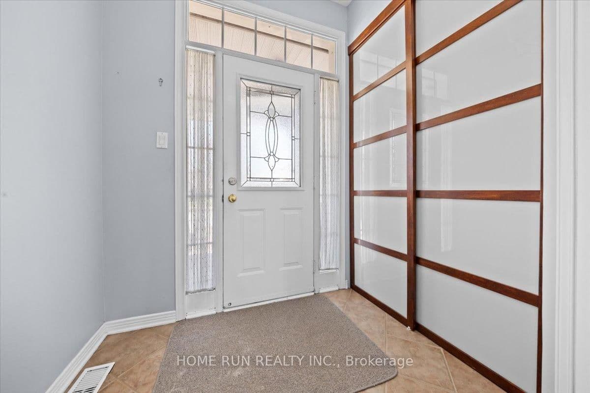 113 Gray Crescent, Ottawa, ON — photo 3