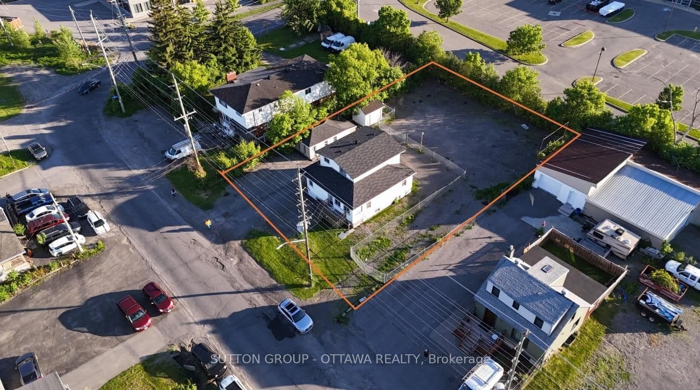 1368 LABRIE Avenue, Ottawa, ON