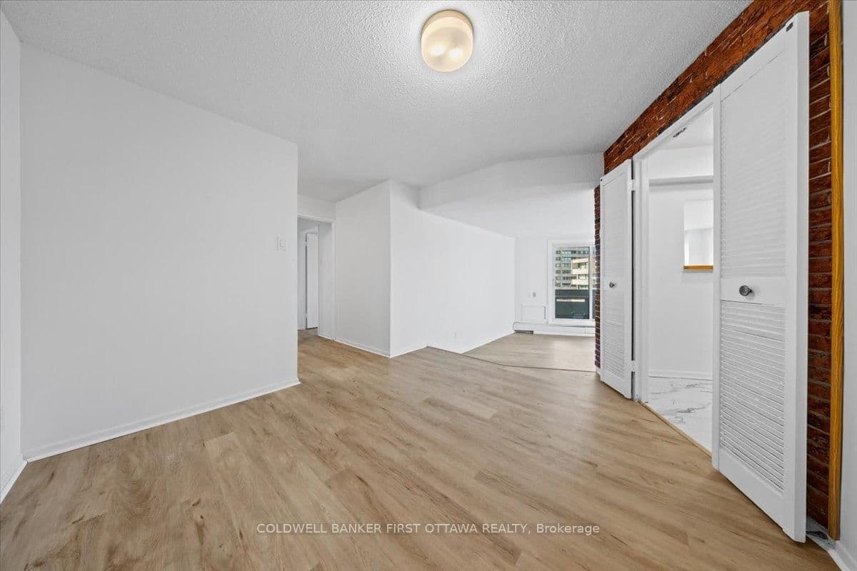 808 - 1171 AMBLESIDE Drive, Ottawa, ON — photo 3