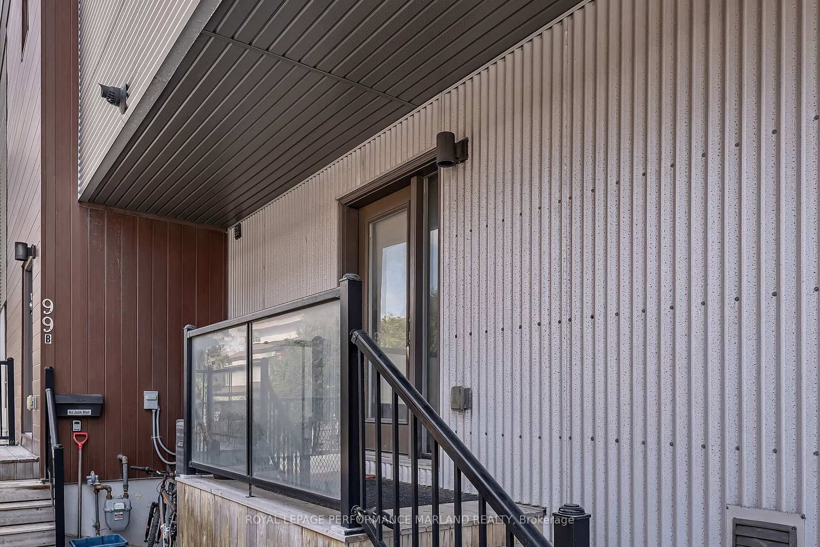 99A Concord Street, Ottawa, ON — photo 3