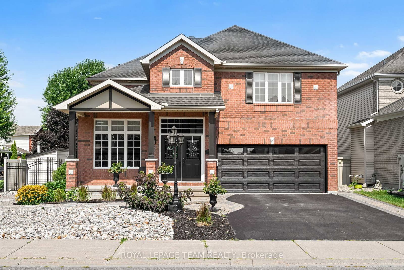 41 Blackshire Circle, Ottawa, ON — photo 2