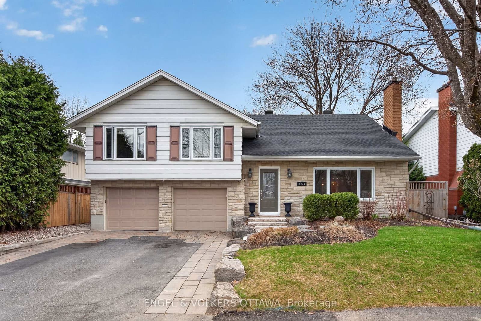 1774 Playfair Drive, Ottawa, ON