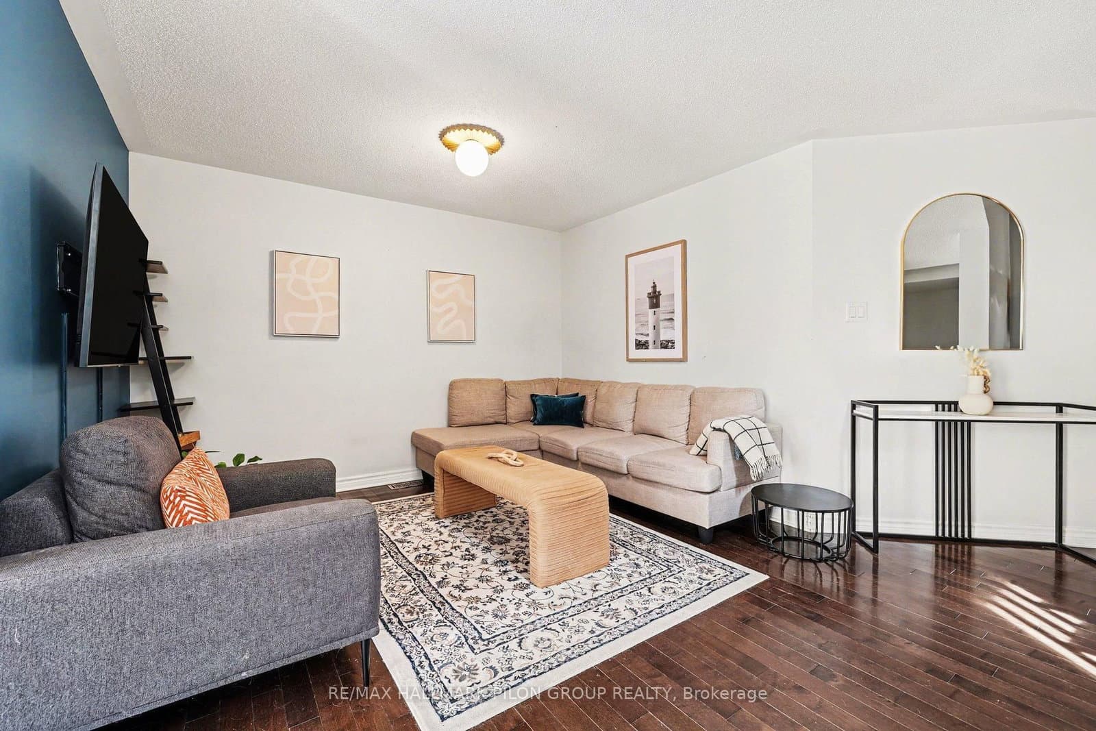 374 Horseshoe Crescent, Stittsville, ON — photo 3