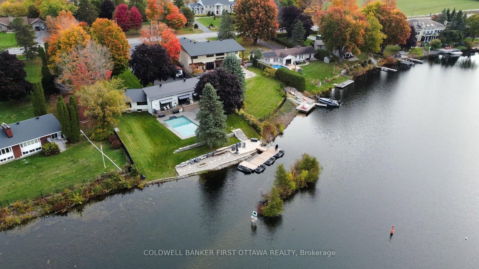 1060 River Road, Ottawa, ON — photo 2