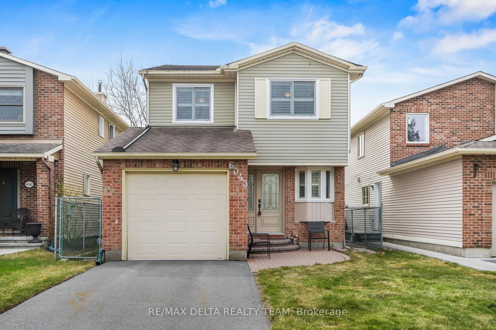 6043 VALLEY FIELD Crescent, Ottawa, ON