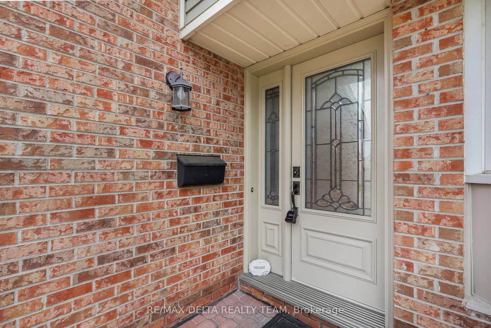 6043 VALLEY FIELD Crescent, Ottawa, ON — photo 2