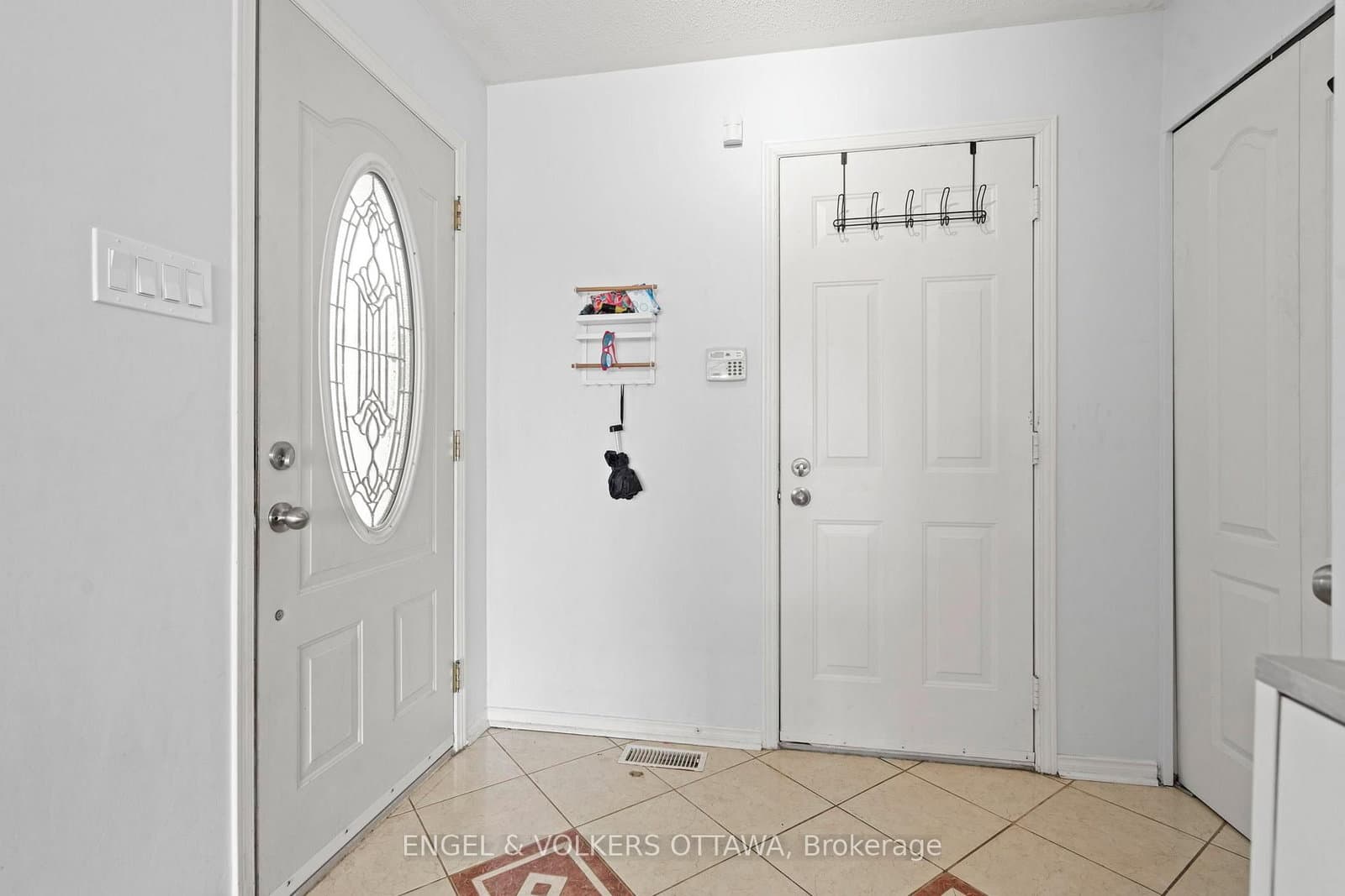 783 Nesting Way, Orleans, ON — photo 3