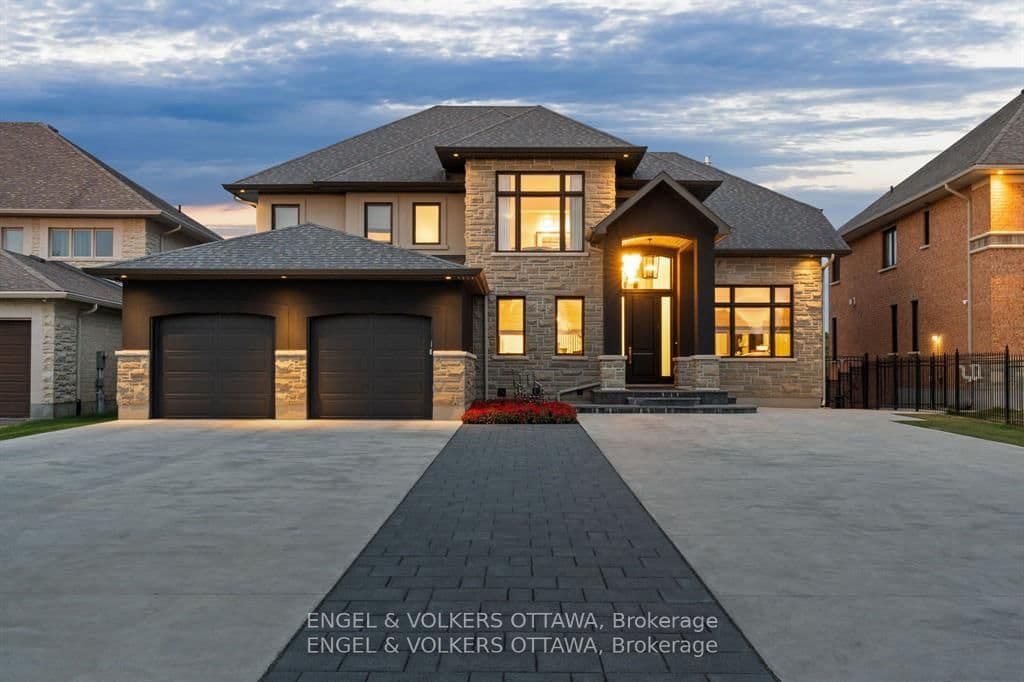 151 Winding Way, Ottawa, ON