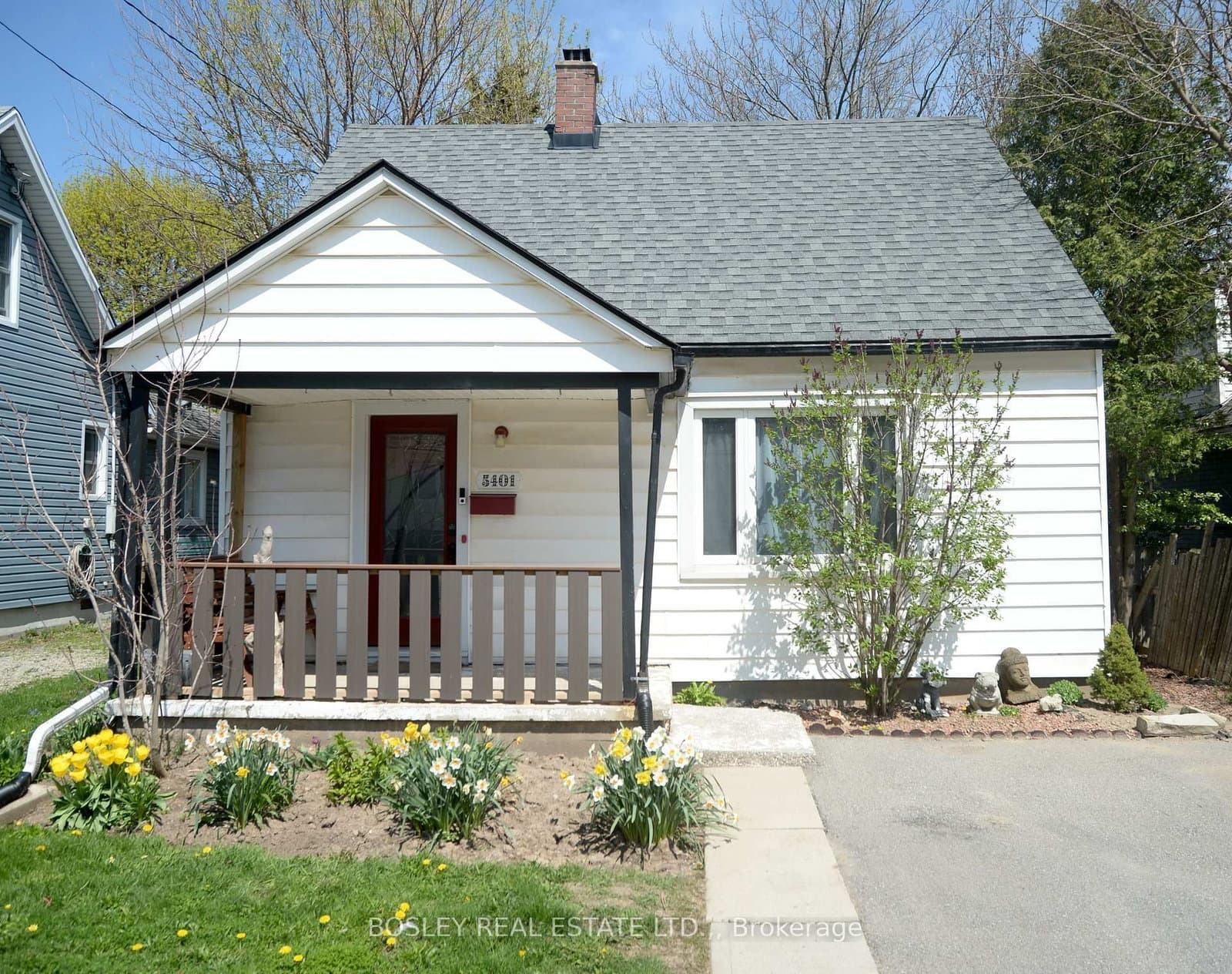 5401 Menzie Street, Niagara Falls, ON — photo 2