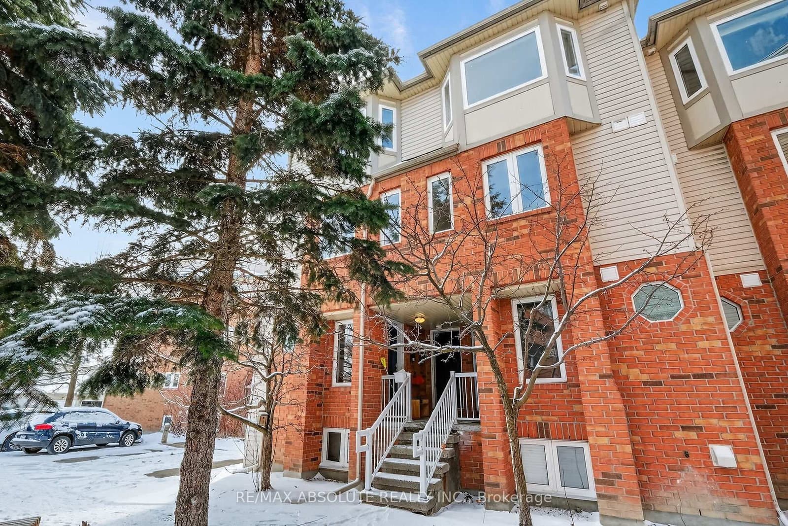 117 Tall Pines Private, Ottawa, ON — photo 3