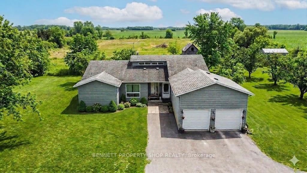 3490 Larmours Road, Sarsfield, ON — photo 2