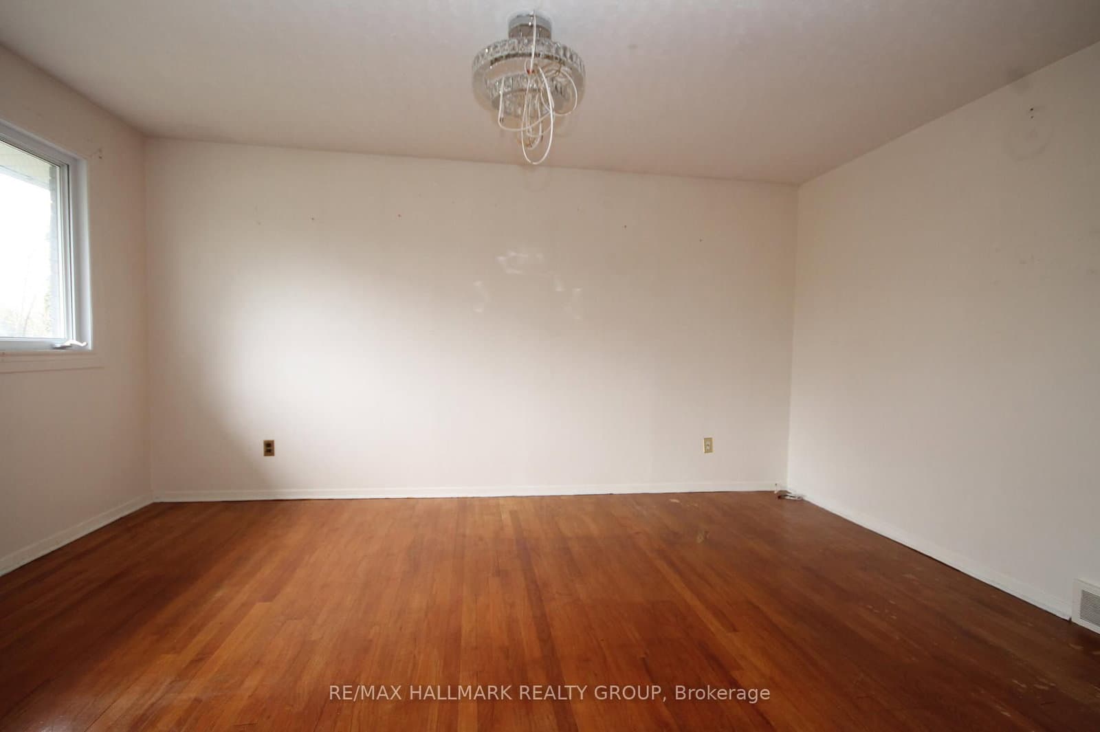 461 Lawson Avenue, Ottawa, ON — photo 2