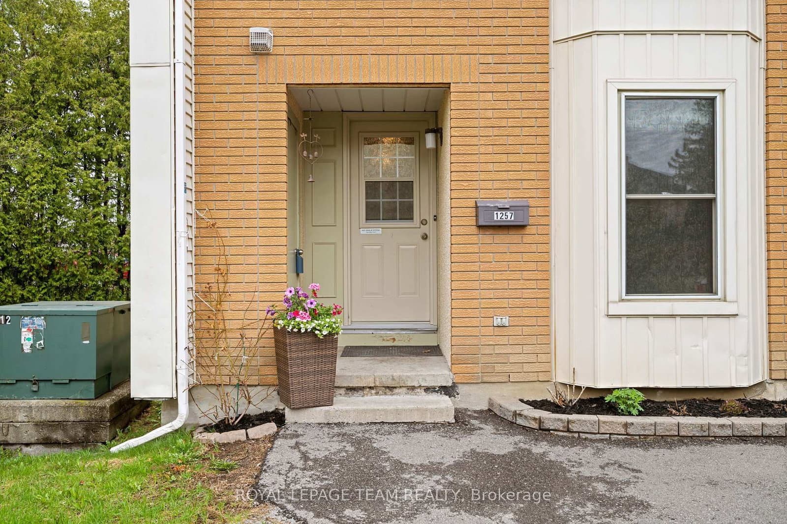 42 - 1257 Priory Lane, Ottawa, ON — photo 2