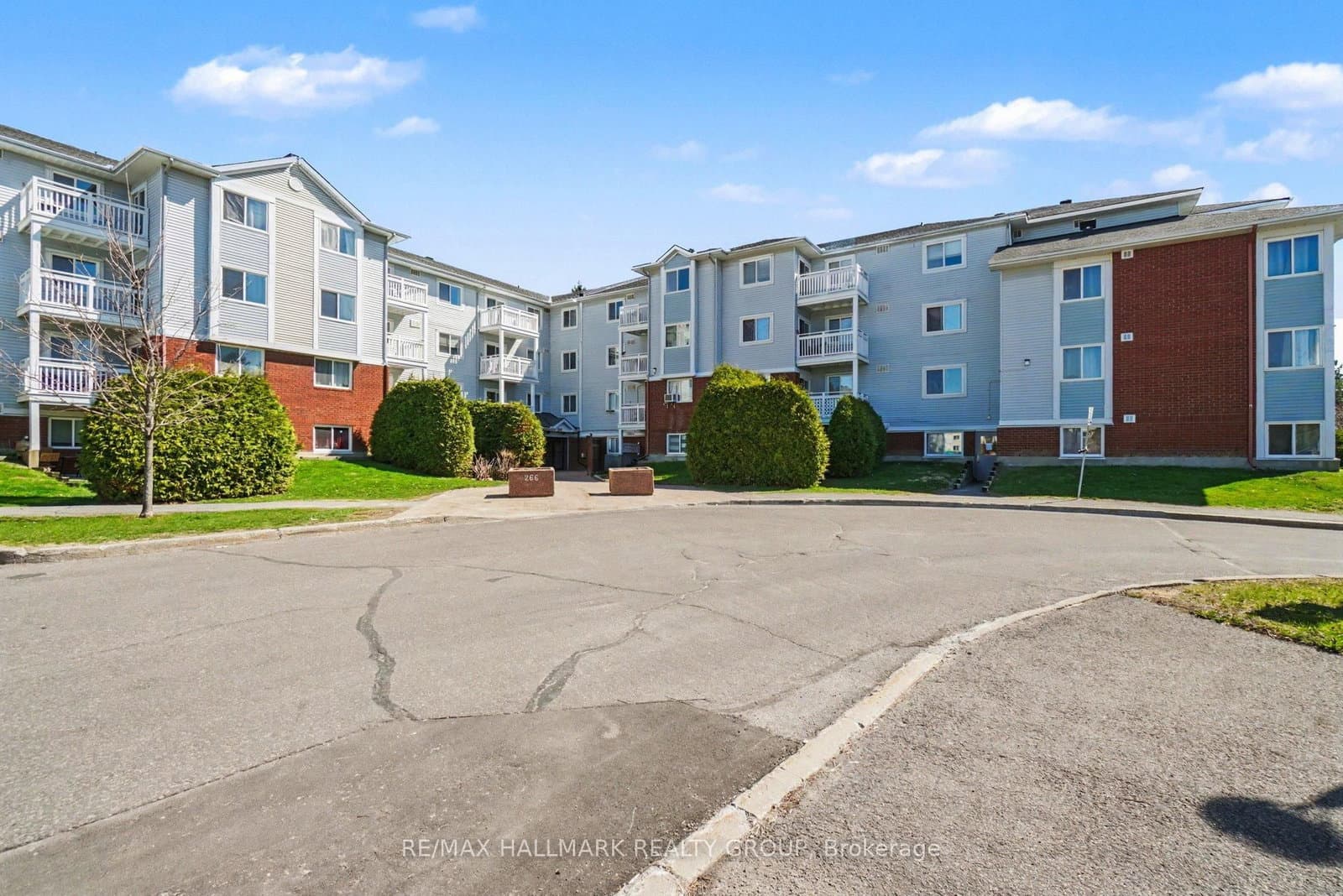 203 - 266 Lorry Greenberg Drive, Ottawa, ON — photo 2