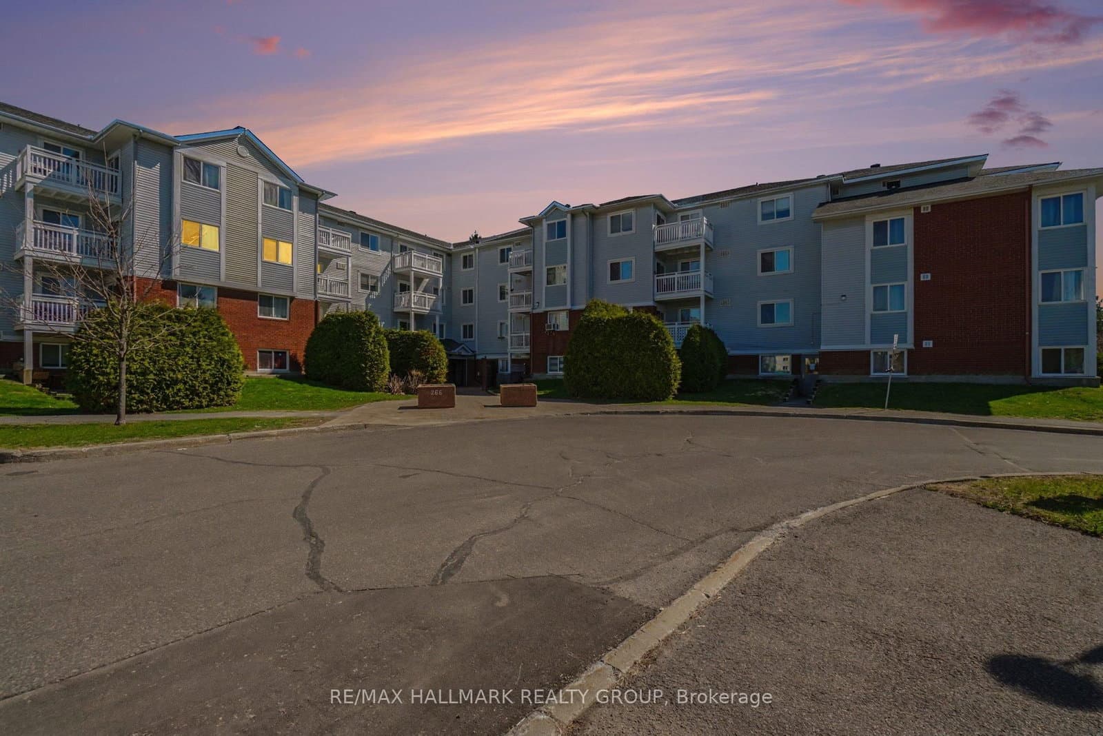 203 - 266 Lorry Greenberg Drive, Ottawa, ON — photo 3
