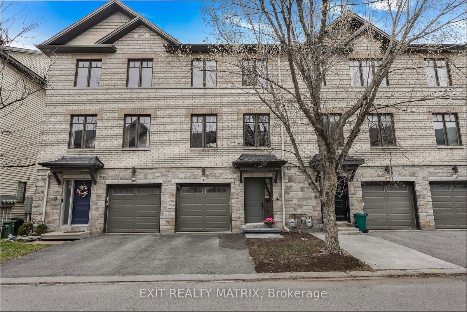 111 Brilia Private, Ottawa, ON