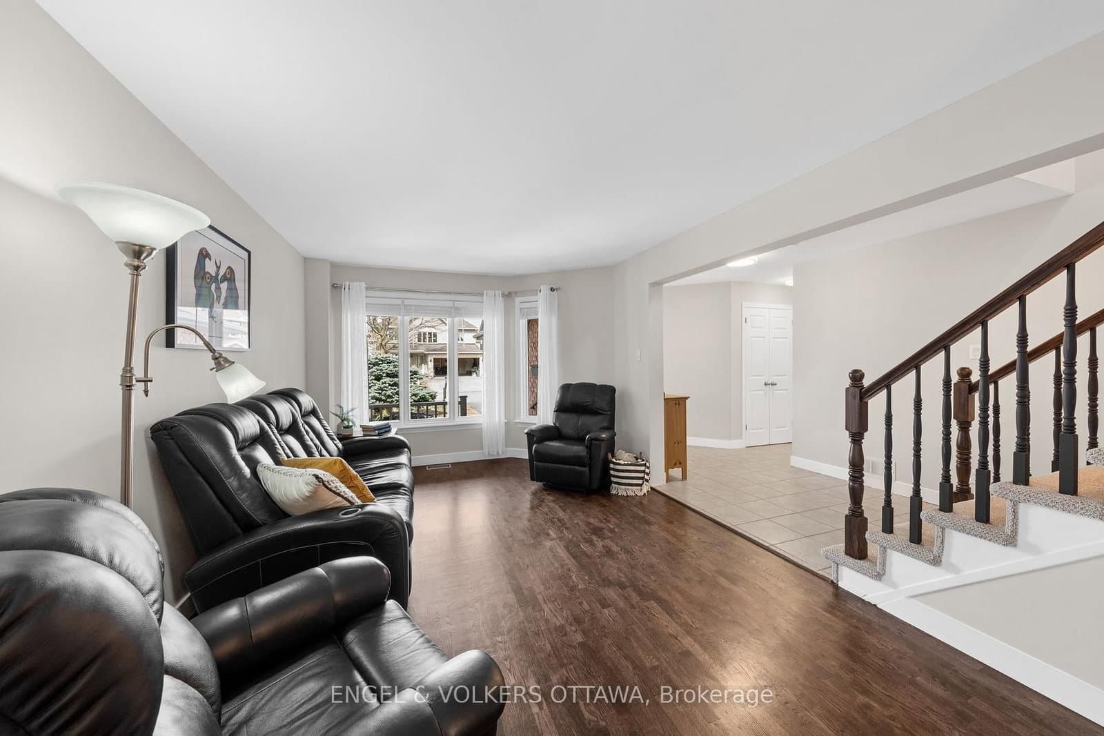16 Mayford Avenue, Ottawa, ON — photo 3