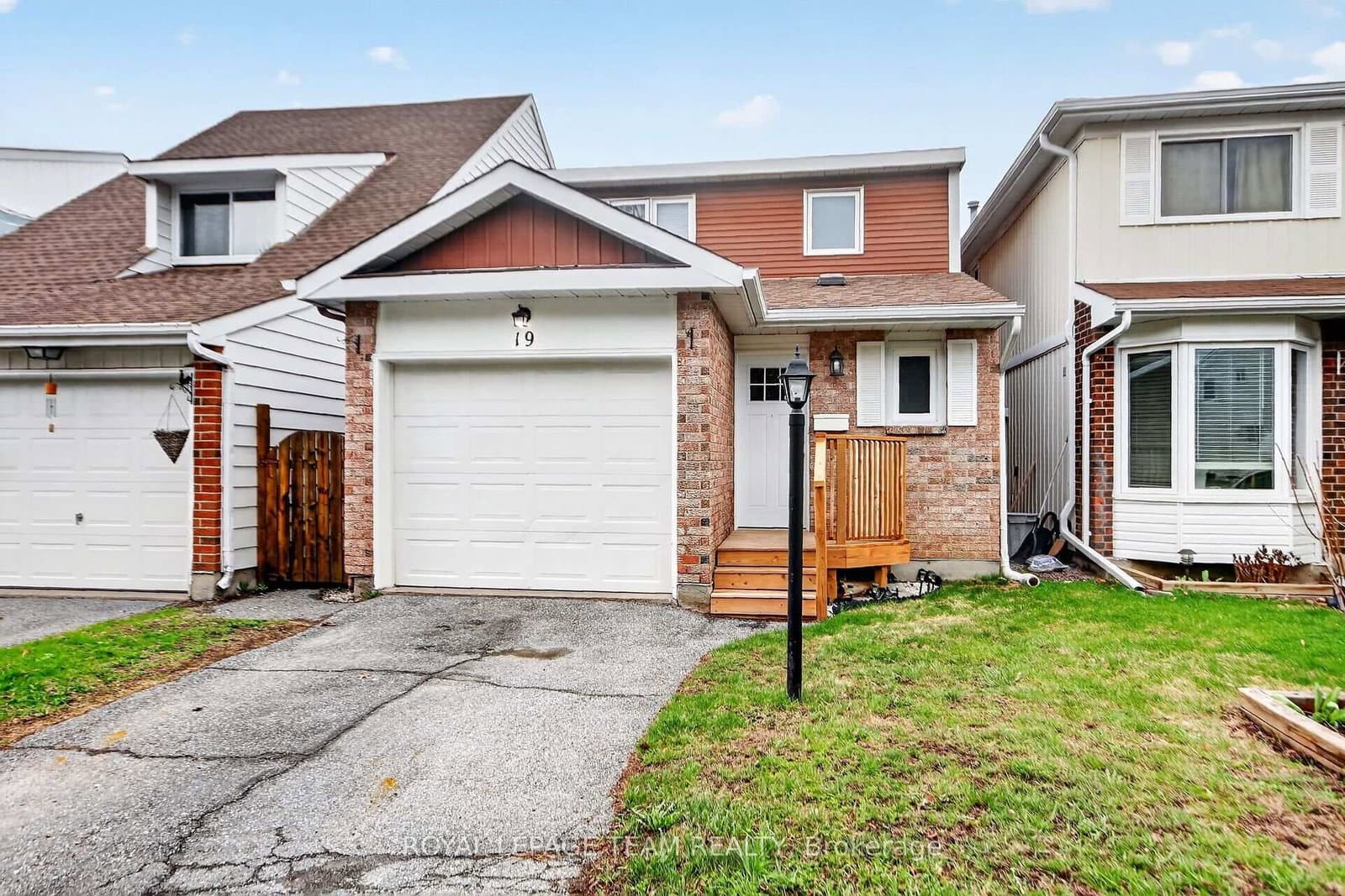 14 - 19 Trafford Lane, Barrhaven, ON