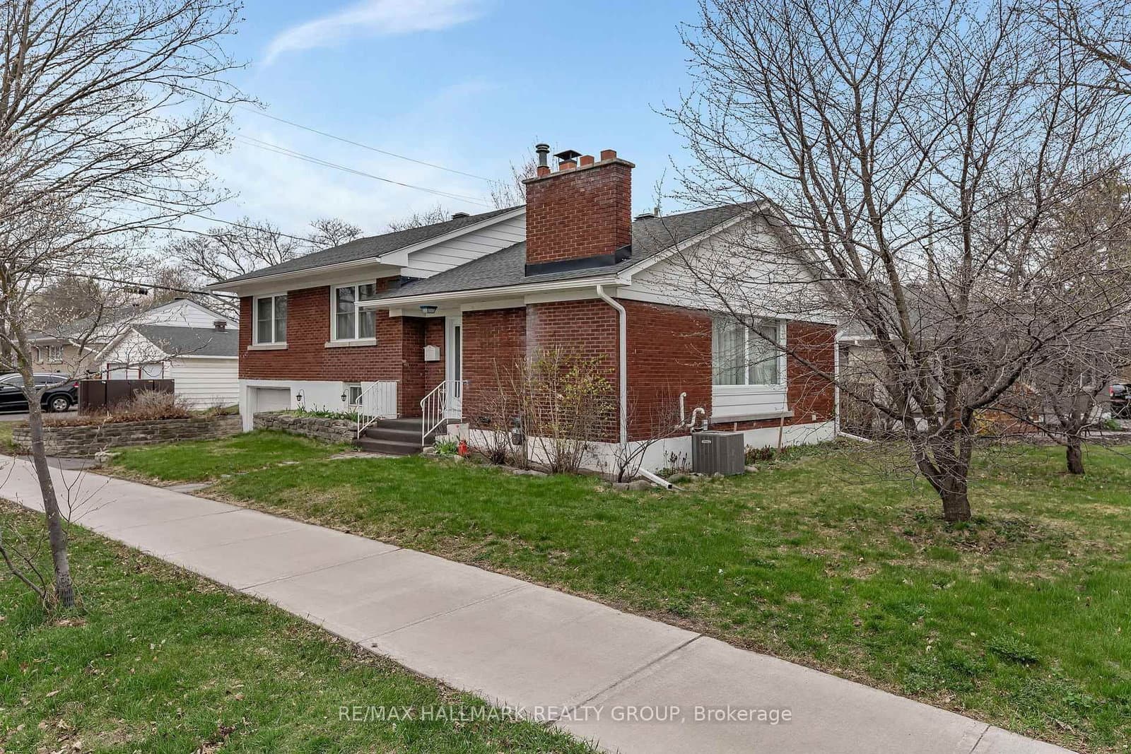 735 Chapman Boulevard, Ottawa, ON — photo 2