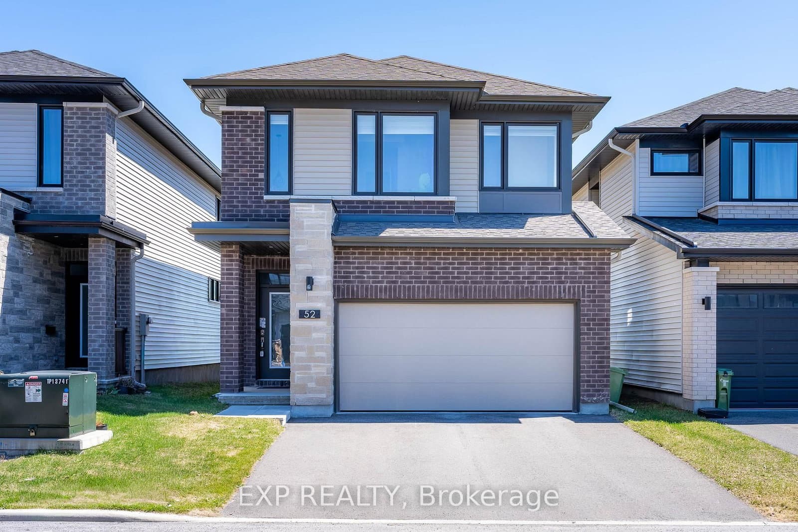 52 Whooping Crane Ridge, Ottawa, ON