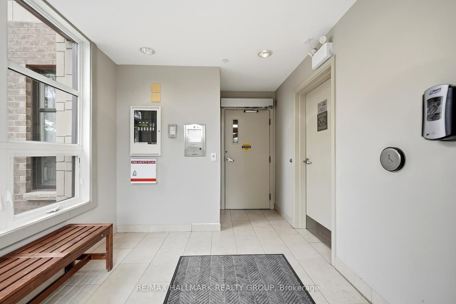 405 - 215 Titanium Private, Ottawa, ON — photo 3
