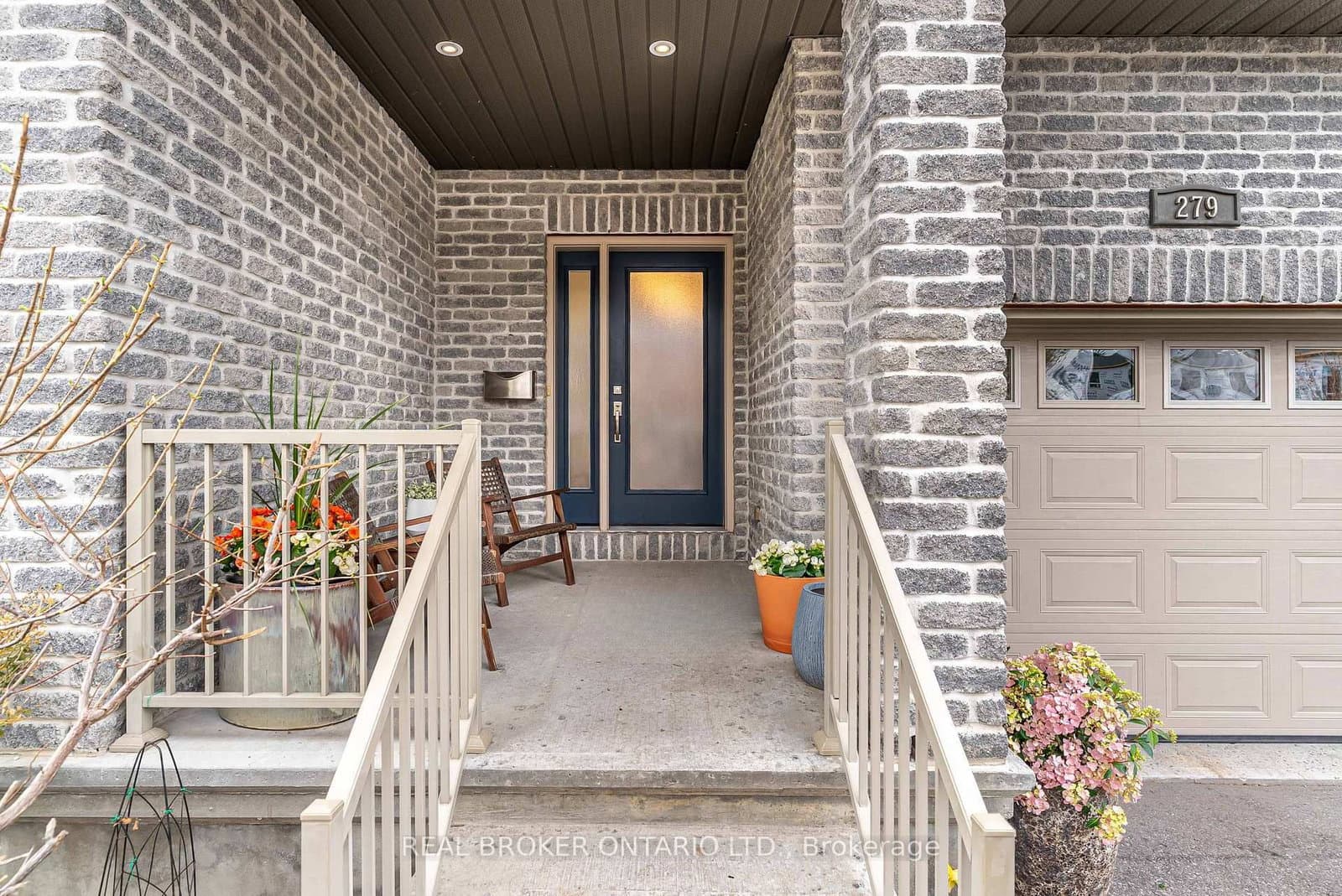 279 Currell Avenue, Ottawa, ON — photo 2