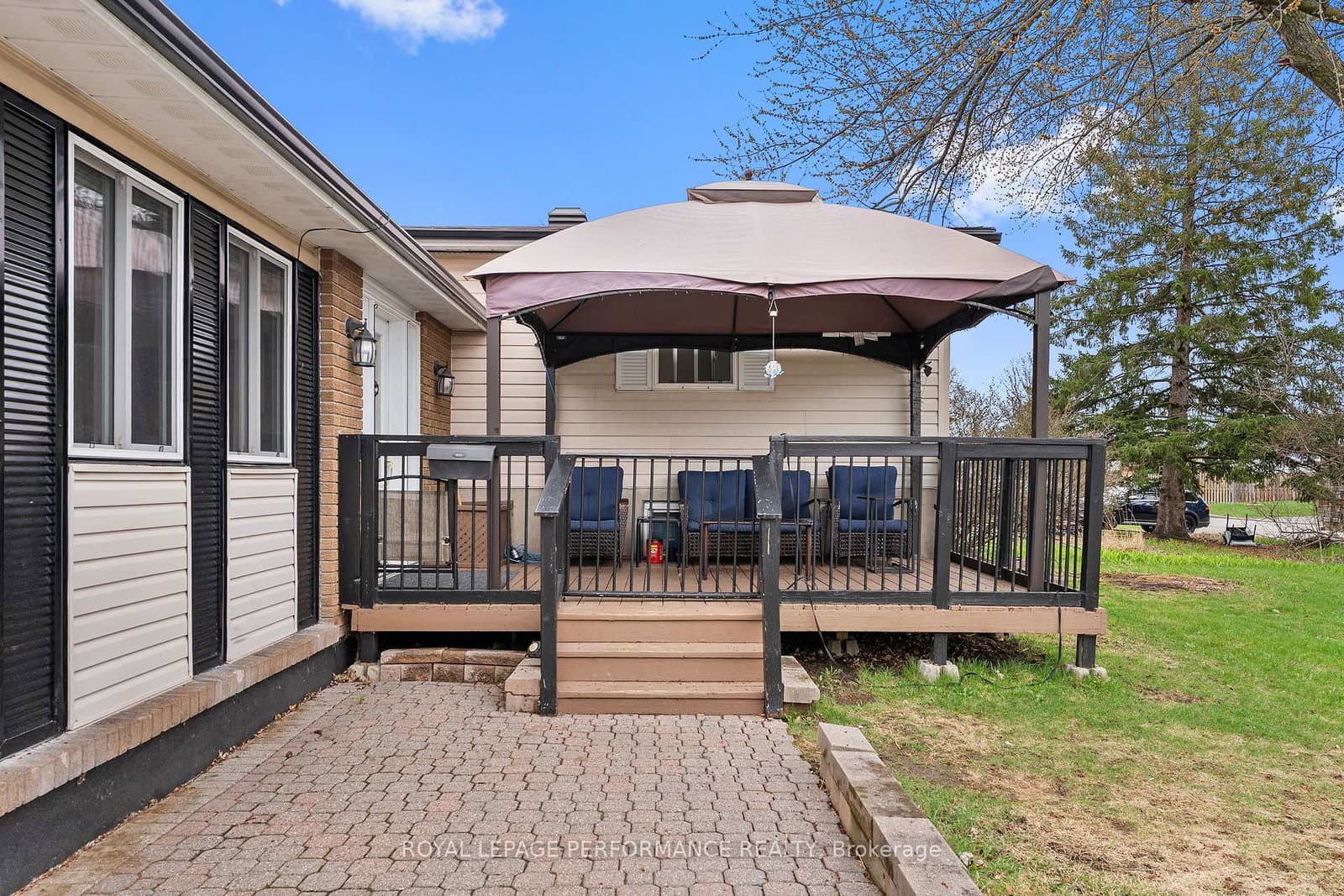 420 Hatfield Crescent, Orleans, ON — photo 3