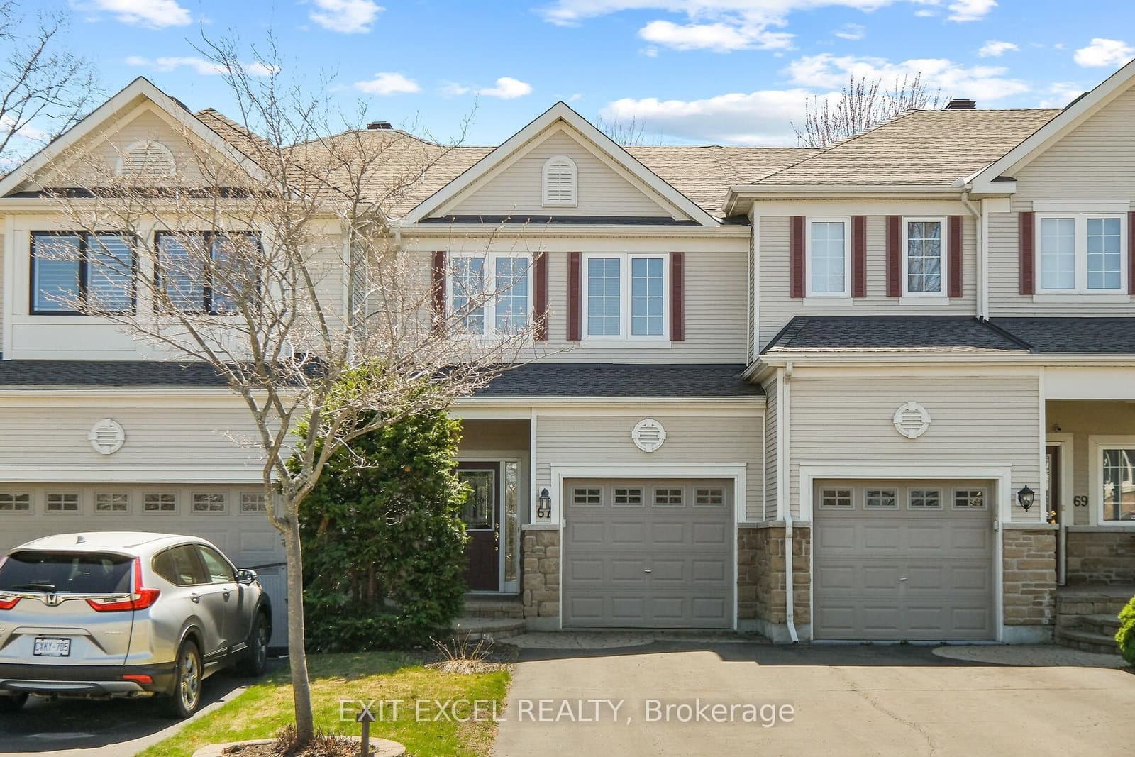 67 Hawktree, Ottawa, ON