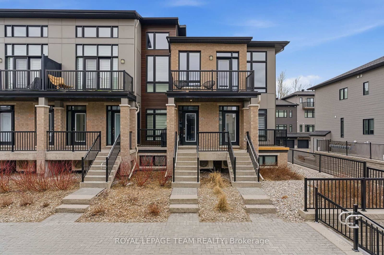 519 Crescendo Private, Ottawa, ON
