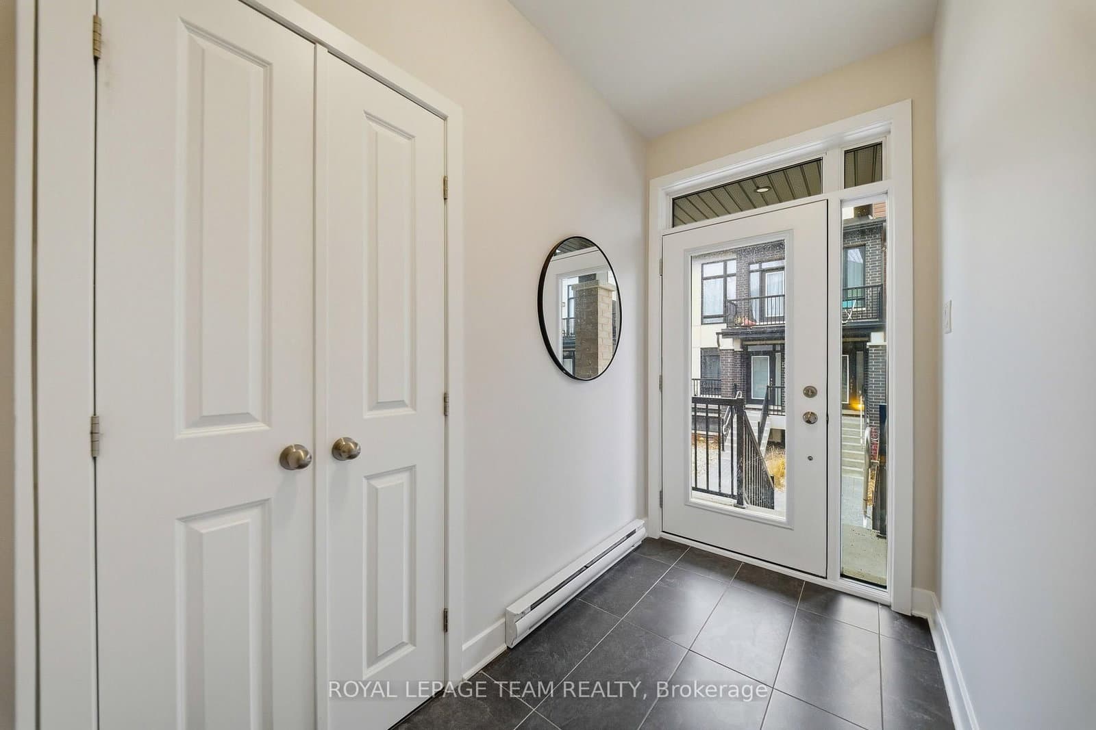 519 Crescendo Private, Ottawa, ON — photo 2