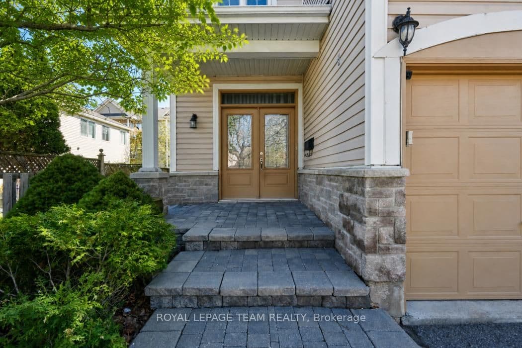 162 Redcliff Avenue, Ottawa, ON — photo 3