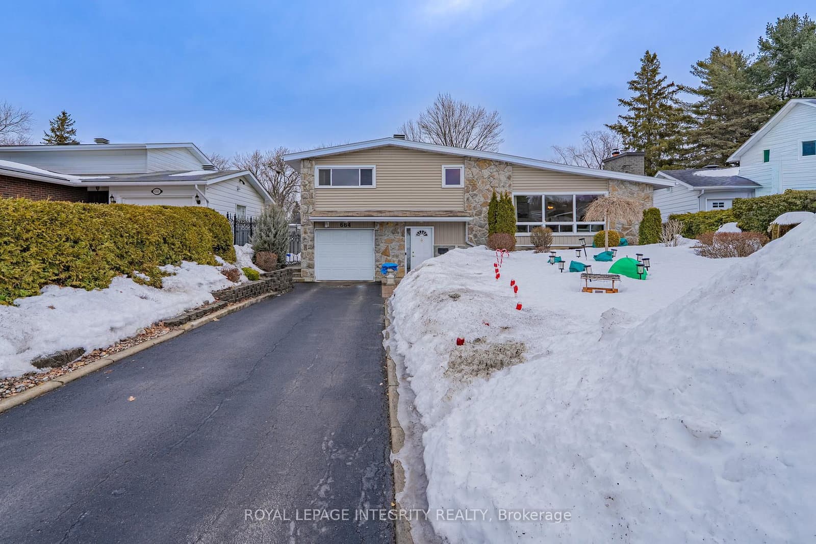 664 Glenhurst Crescent, Ottawa, ON — photo 2