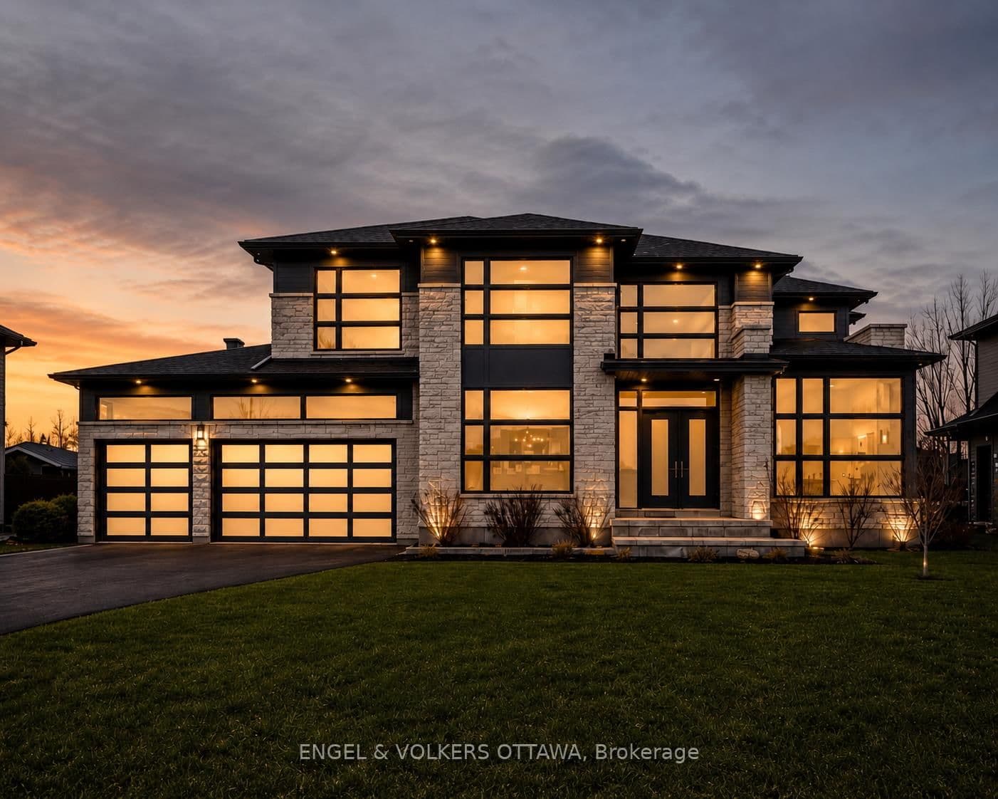 132 Dunblane Way, Ottawa, ON