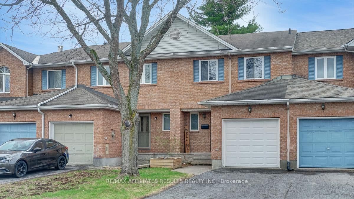 13 Springcreek Crescent, Kanata, ON — photo 2