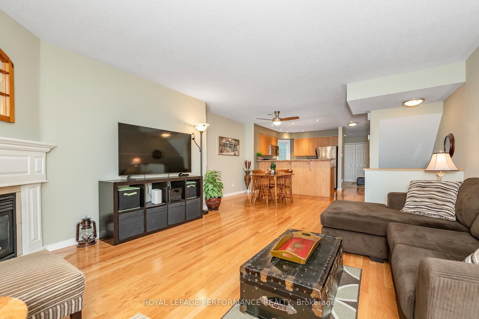 111 Steele Park Private, Ottawa, ON — photo 2