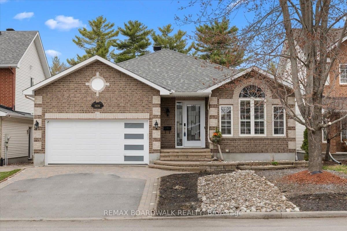 1939 Caprihani Way, Ottawa, ON