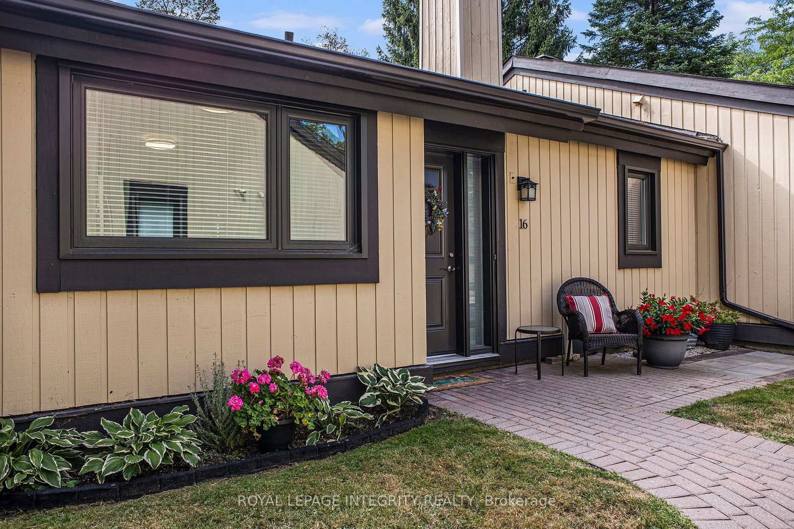 29 - 16 Pebble Beach Court, Ottawa, ON — photo 2