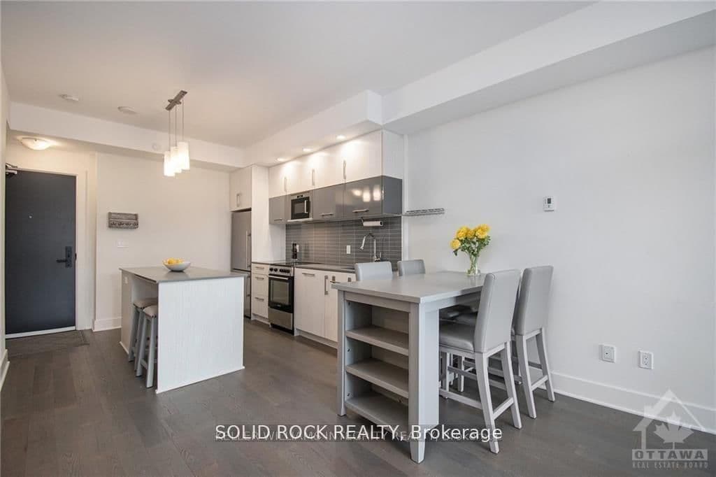 213 - 255 Bay Street, Ottawa, ON — photo 2